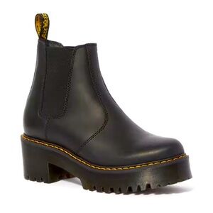 Rometty Wyoming Doc Martens Leather Platform Chelsea Boot